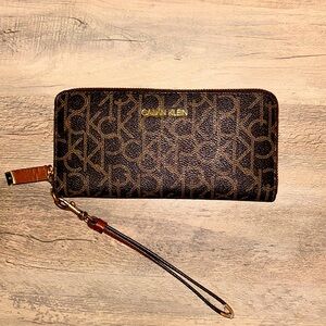 Calvin Klein Wallet - Used - Around 3 years old - Good Condition